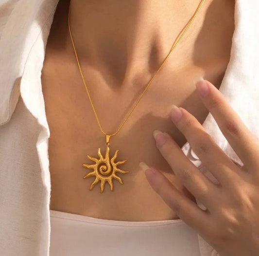 Aurelia Sun Necklace