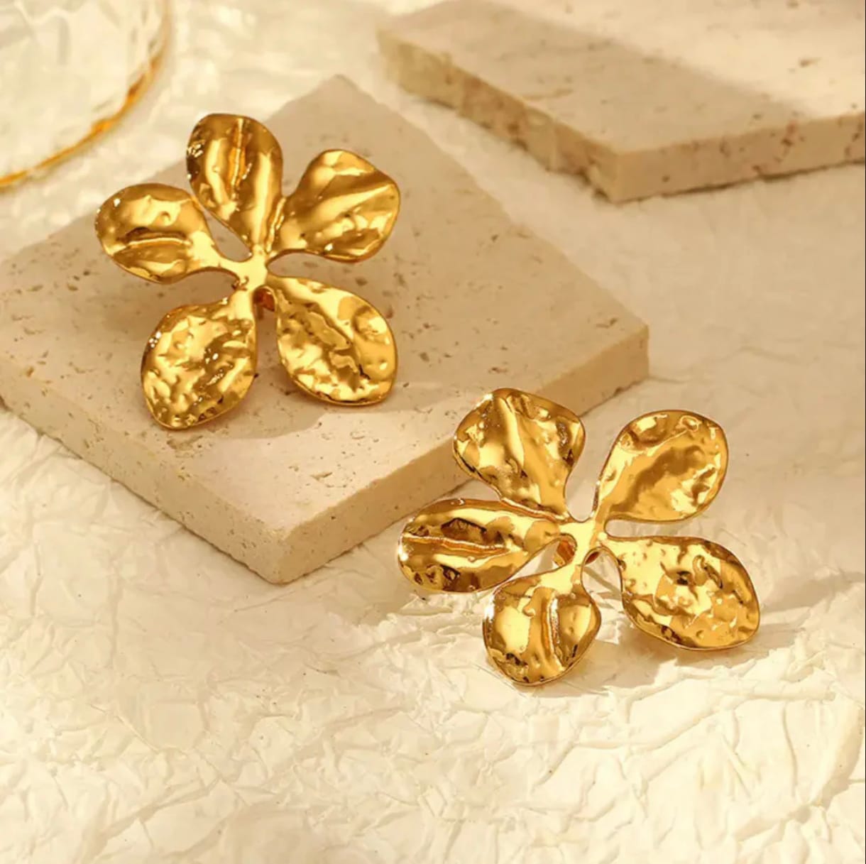 Florentia Crest Earrings