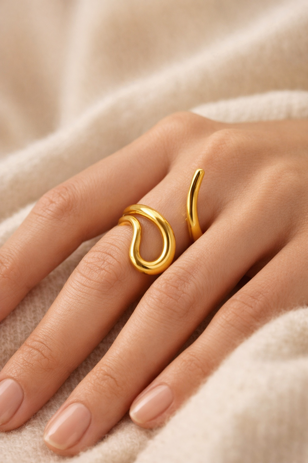 Regal Silhouette Ring