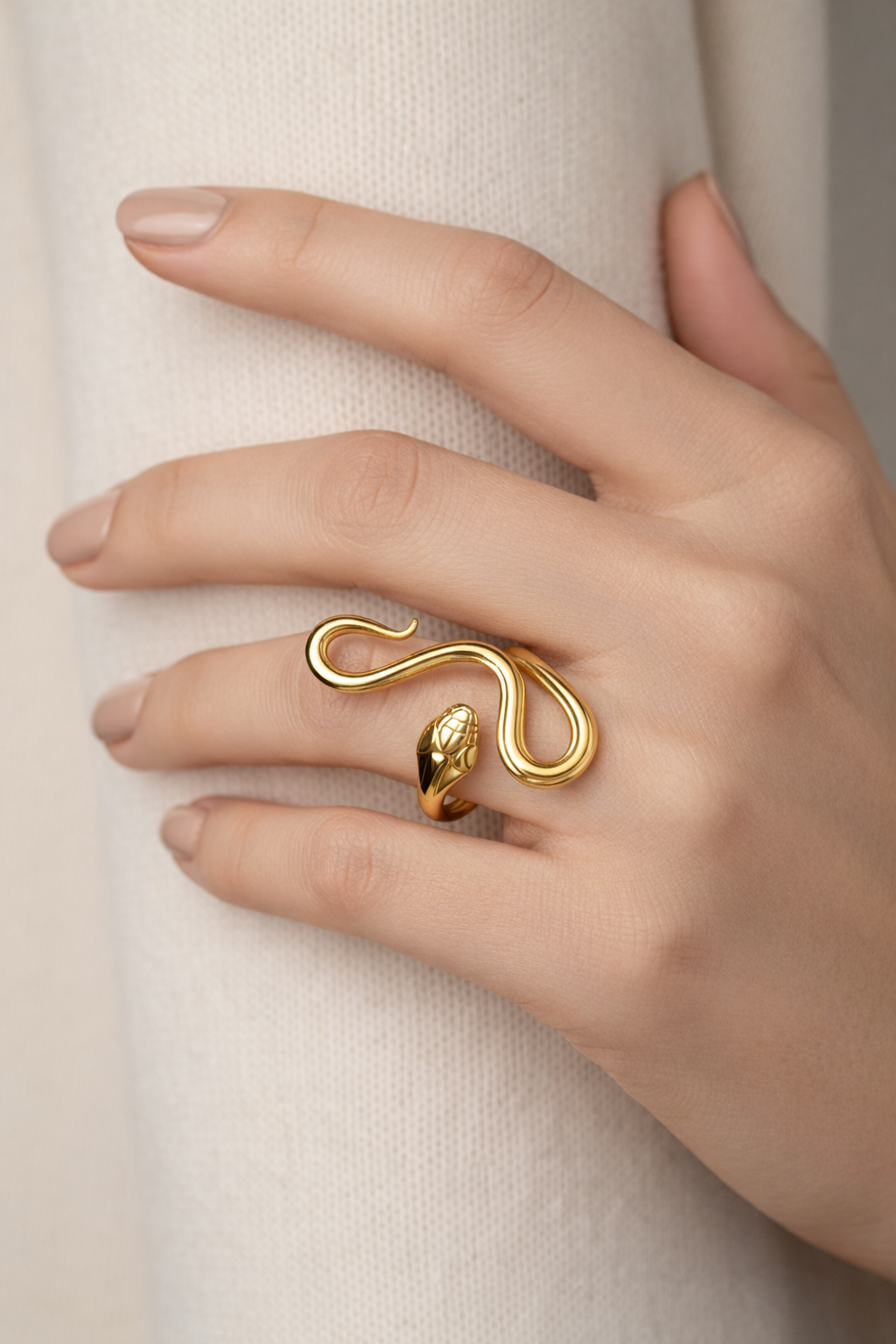 Serpent Royale Ring